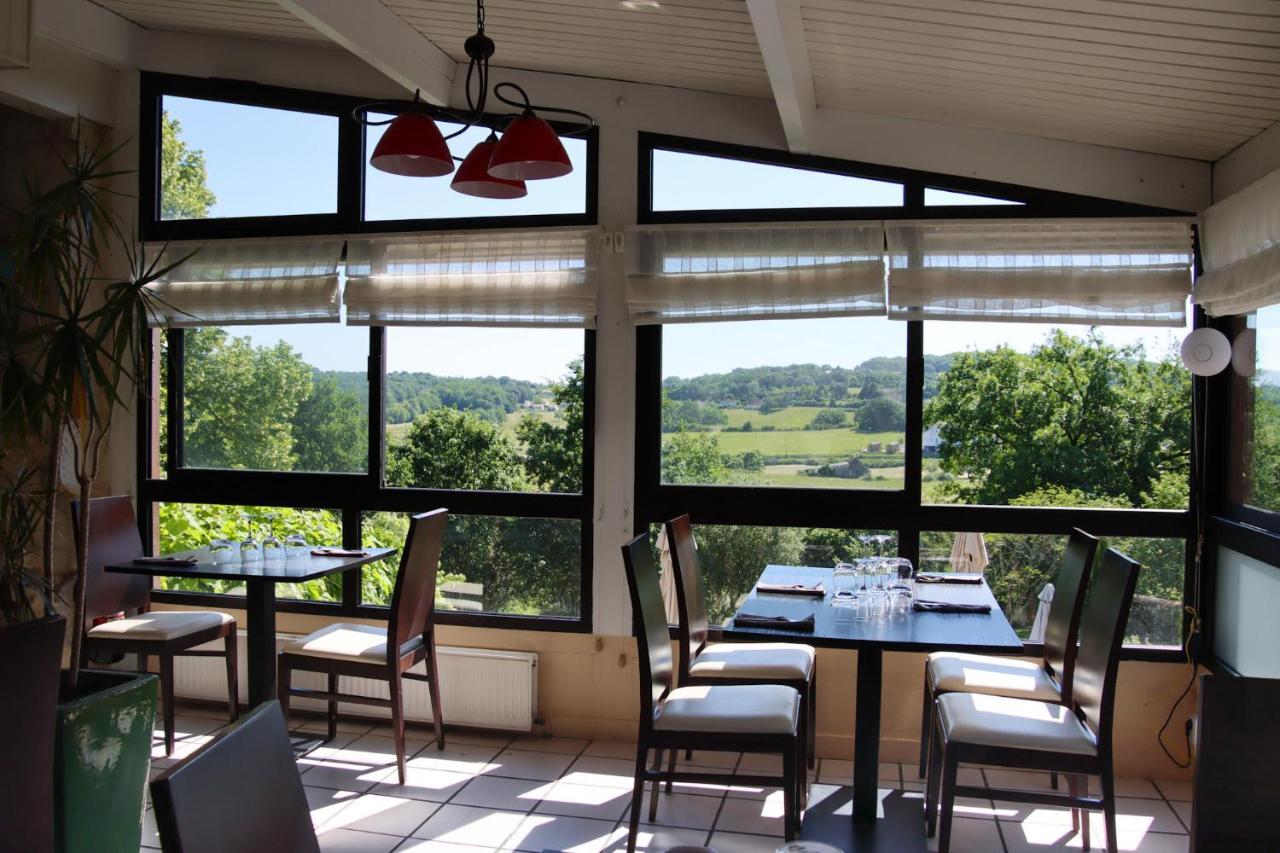 Auberge Des 7 Tours Martel Exterior photo