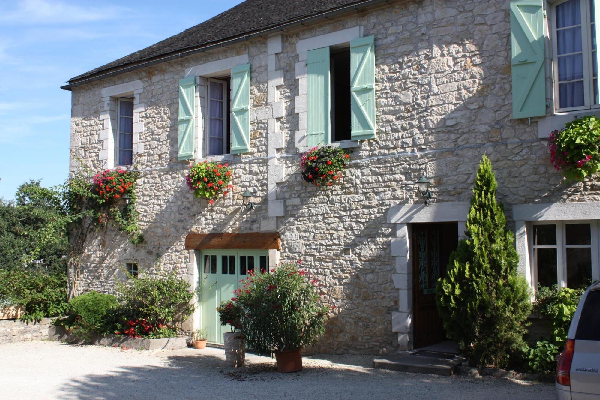 Auberge Des 7 Tours Martel Exterior photo